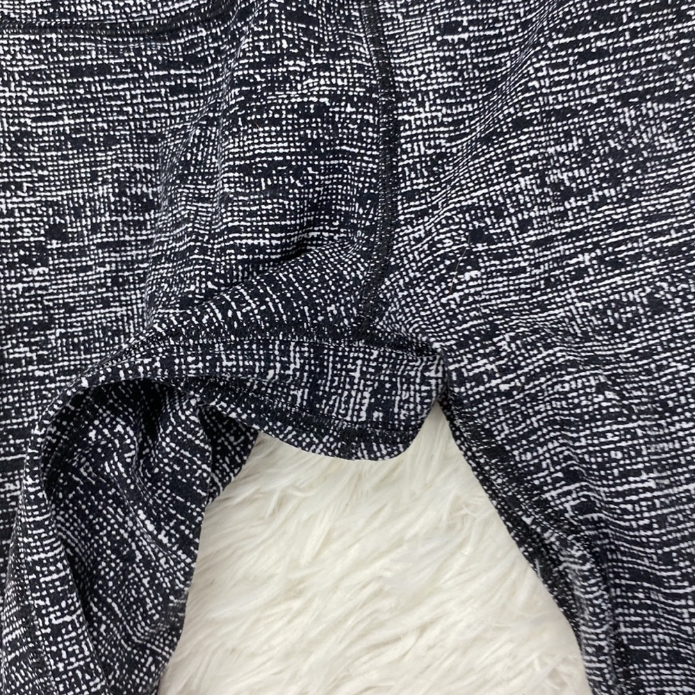 Lululemon Align Crop *21" Twillines Ice Grey Black - Picture 2 of 6